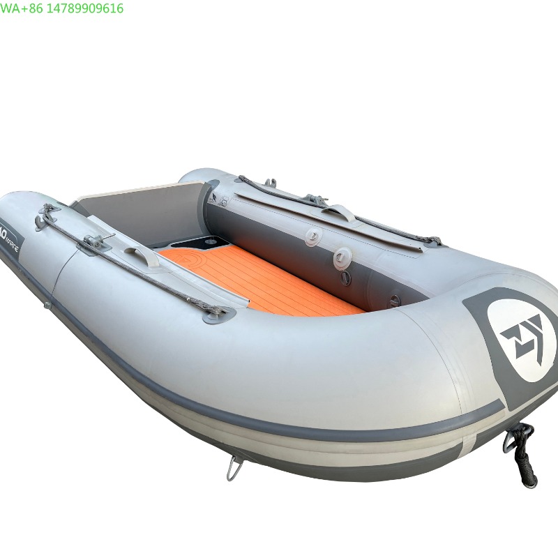 Fishing Boat Inflatable - 中国製耐久性のあるPVCインフレータブルアルミフロアフィッシングボート5人乗りシットオントップ式湖川用ローイングカヤック屋外使用可能