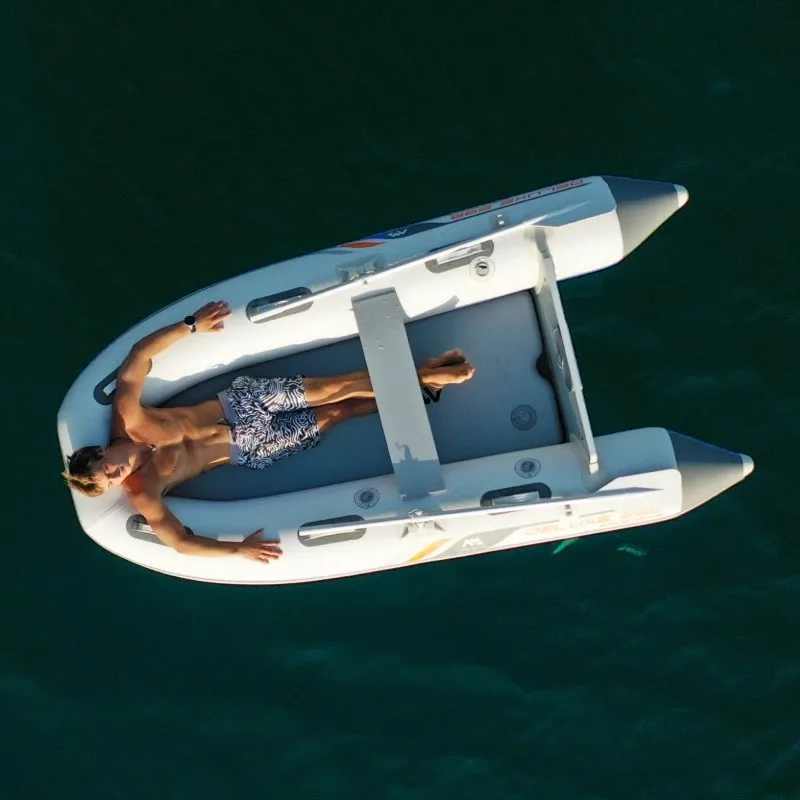 AQUA MARINA インフレータブルボート、3～5人用D - Fishing Boat Aluminum のレビューと価格